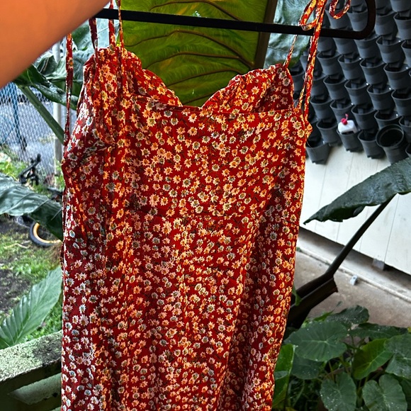 NWOT SHEIN WYWH Knotted Shoulder Ruched Bust Ditsy Floral Cami Dress - Picture 3 of 3